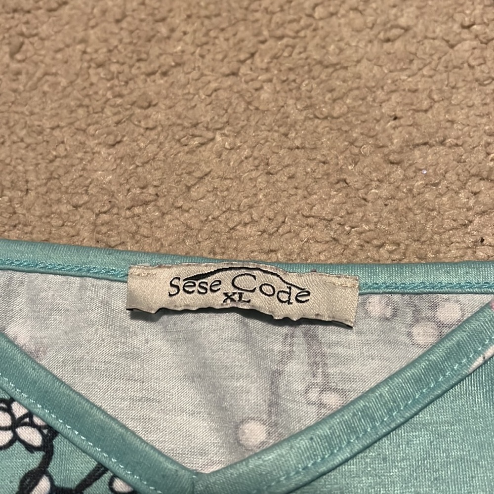 Sees Code Tank Top - Picture 2 of 2